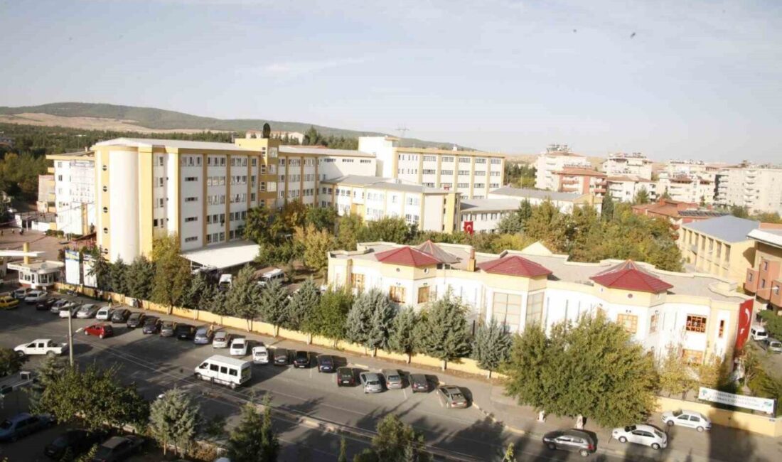 Gaziantep Kolej Vakfı Mütevelli ve Yönetim Kurulu Başkanı Nüket Ersoy,