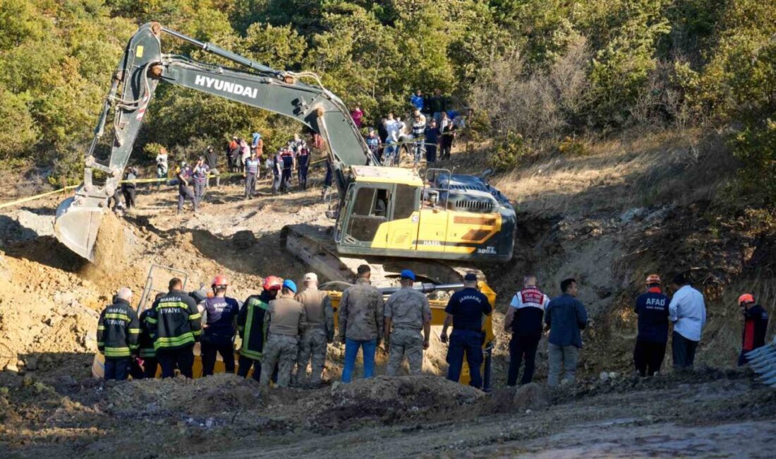 Manisa’nın Akhisar ilçesinde su kuyusu açmak isterken meydana gelen toprak