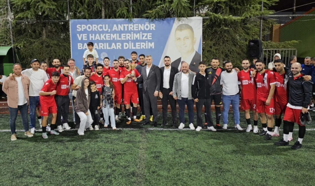Gölcük’te bu yıl 11’incisi düzenlenen Gölcük Belediyesi Başkanlık Kupası Futbol