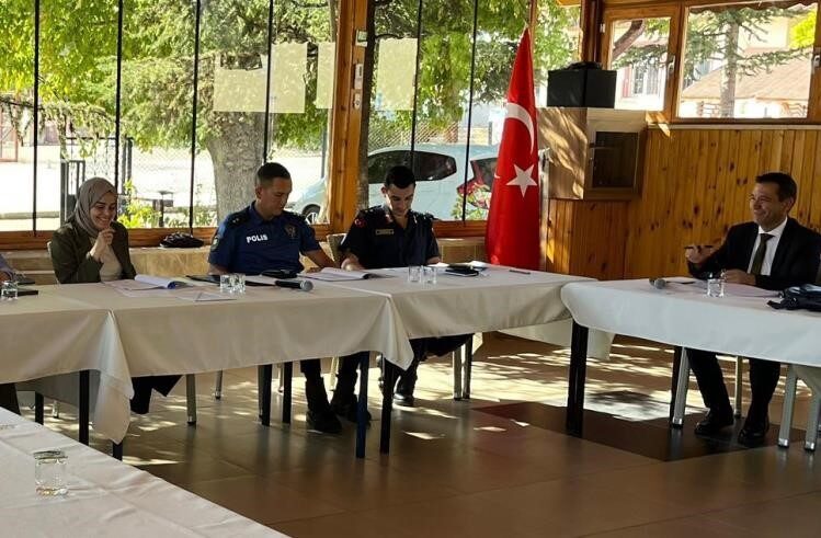 Bilecik’in Gölpazarı ilçesinde, yeni eğitim-öğretim yılı öncesi okul güvenliği toplantısı