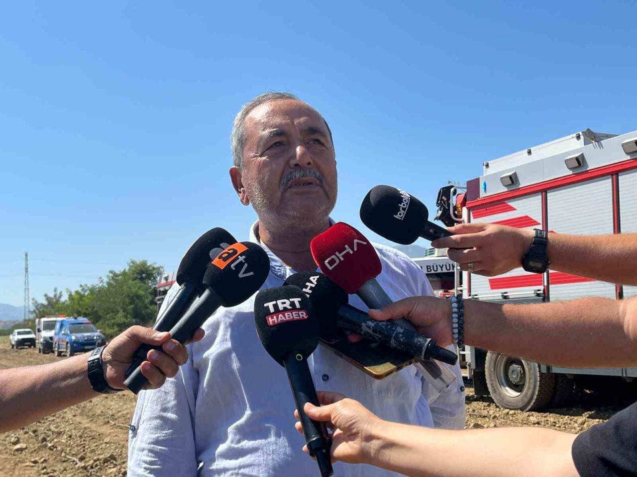 İzmir Torbalı ilçesinde kaza kırıma uğrayan eğitim uçağının düştüğü anı