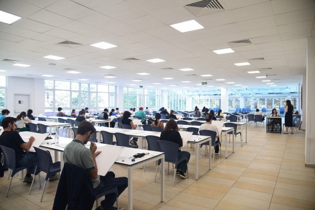 Anadolu Üniversitesi Güzel Sanatlar Fakültesi’nde özel yetenek sınavlarına 2 bini