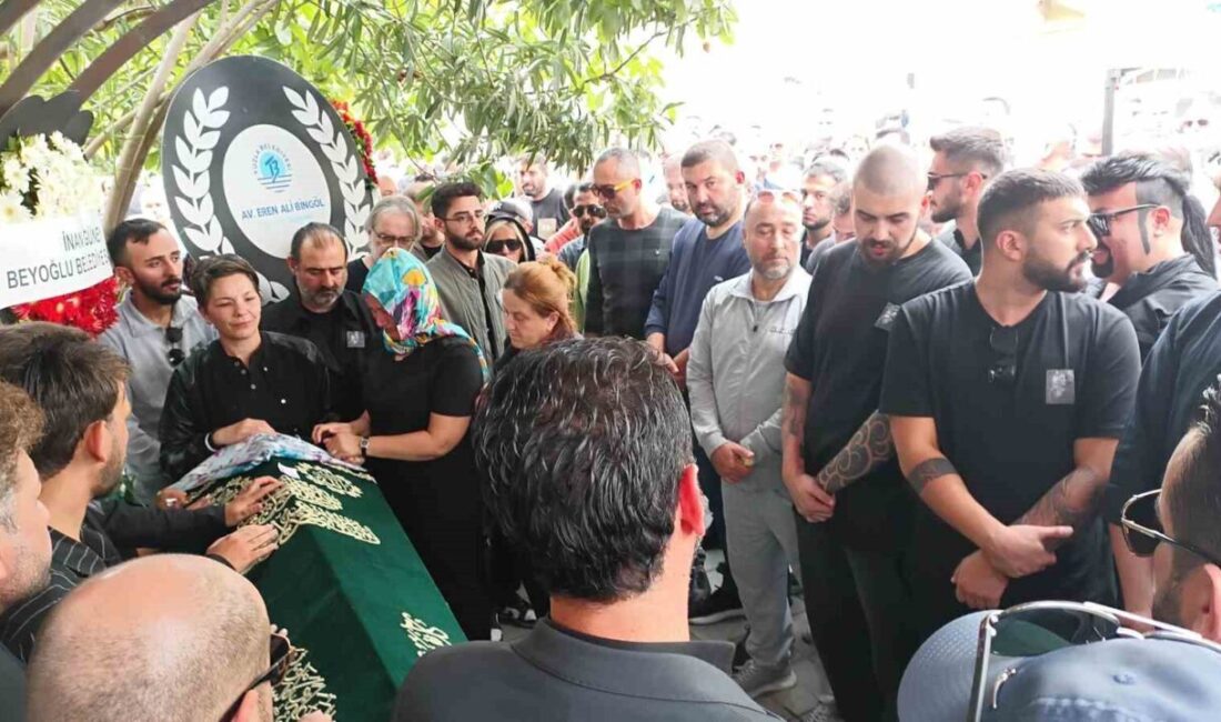 Türk arabesk müziğinin sevilen isimlerinden Güllü, hayata veda etti. Yalova’daki