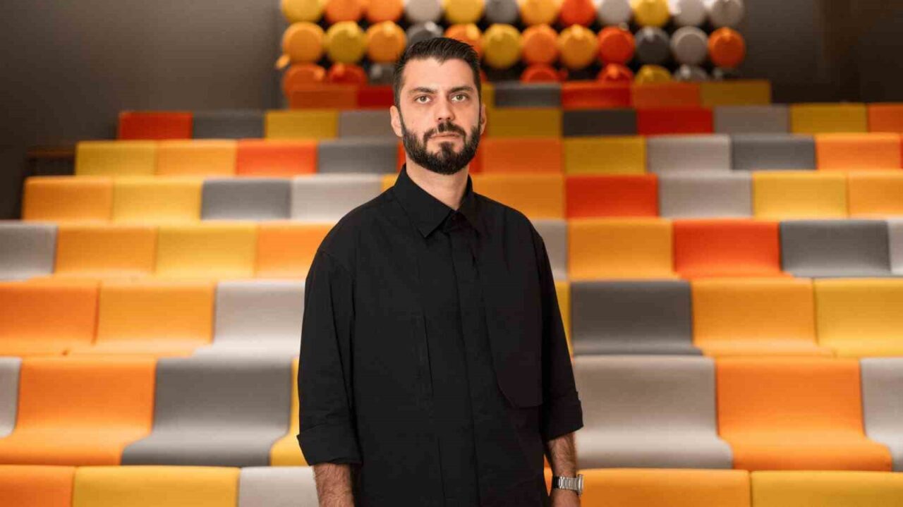 Trendyol Sanat, Güvenç Özel’in ‘Neuroflux’ enstalasyonunu, partneri olduğu Contemporary Istanbul’un