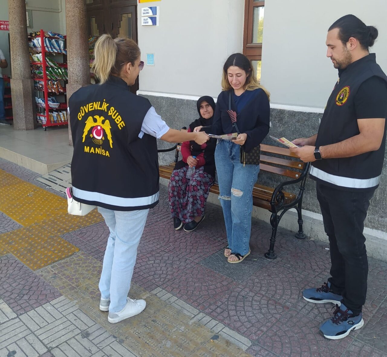 Manisa’da üniversite öğrencilerine yönelik başlatılan ’Güvenli Üniversite’ Projesi kapsamında 2