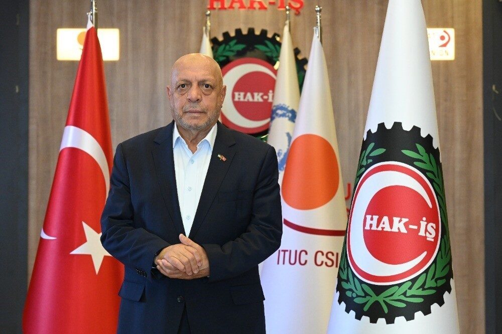 Hak İşçi Sendikaları Konfederasyonu (HAK-İŞ) Genel Başkanı Mahmut Arslan, demokrasilerde