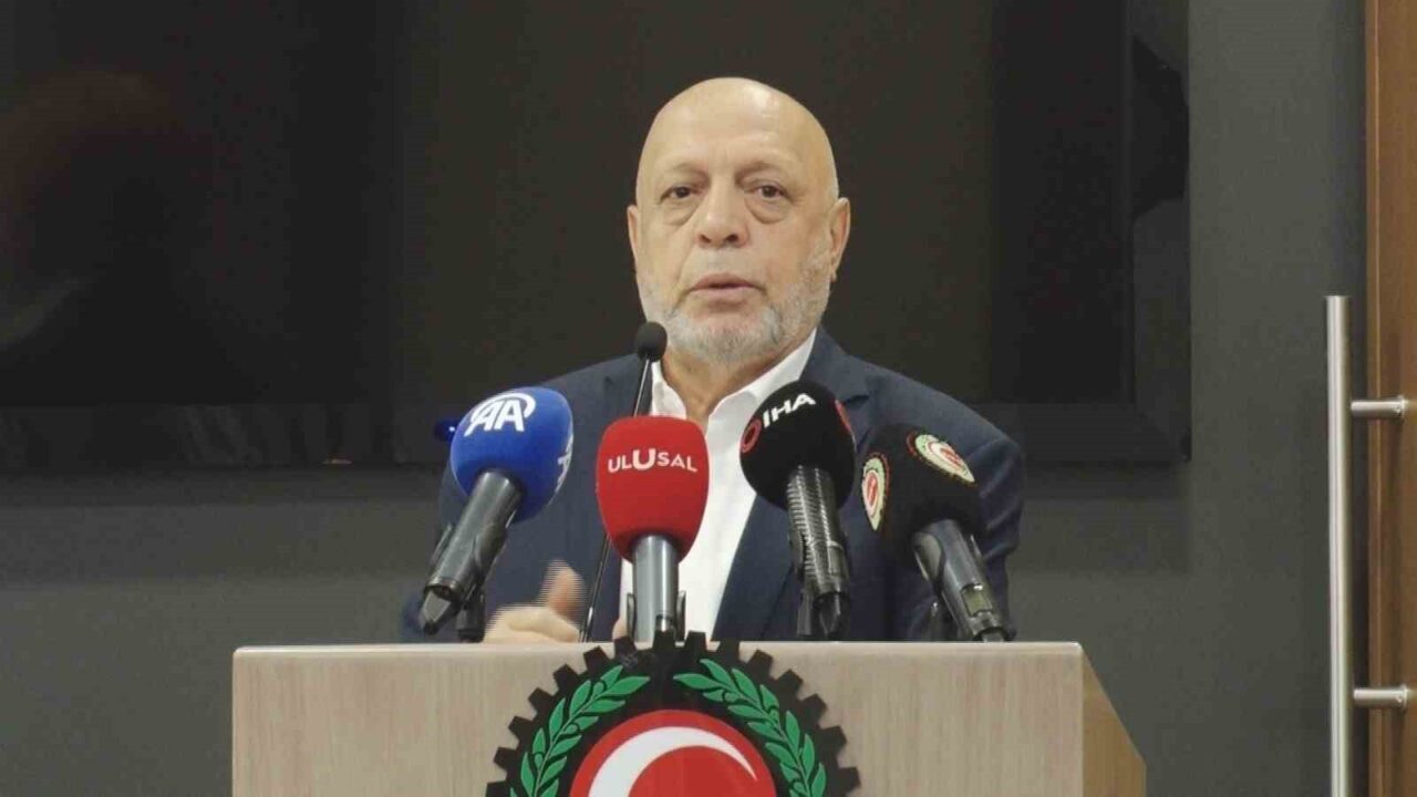 Hak İşçi Sendikaları Konfederasyonu (HAK-İŞ) Genel Başkanı Mahmut Arslan, ‘Uluslararası