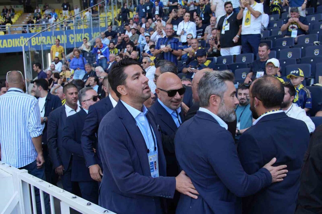 Fenerbahçe’nin eski yöneticisi ve geçtiğimiz günlerde başkan adaylığından çekilen Hakan