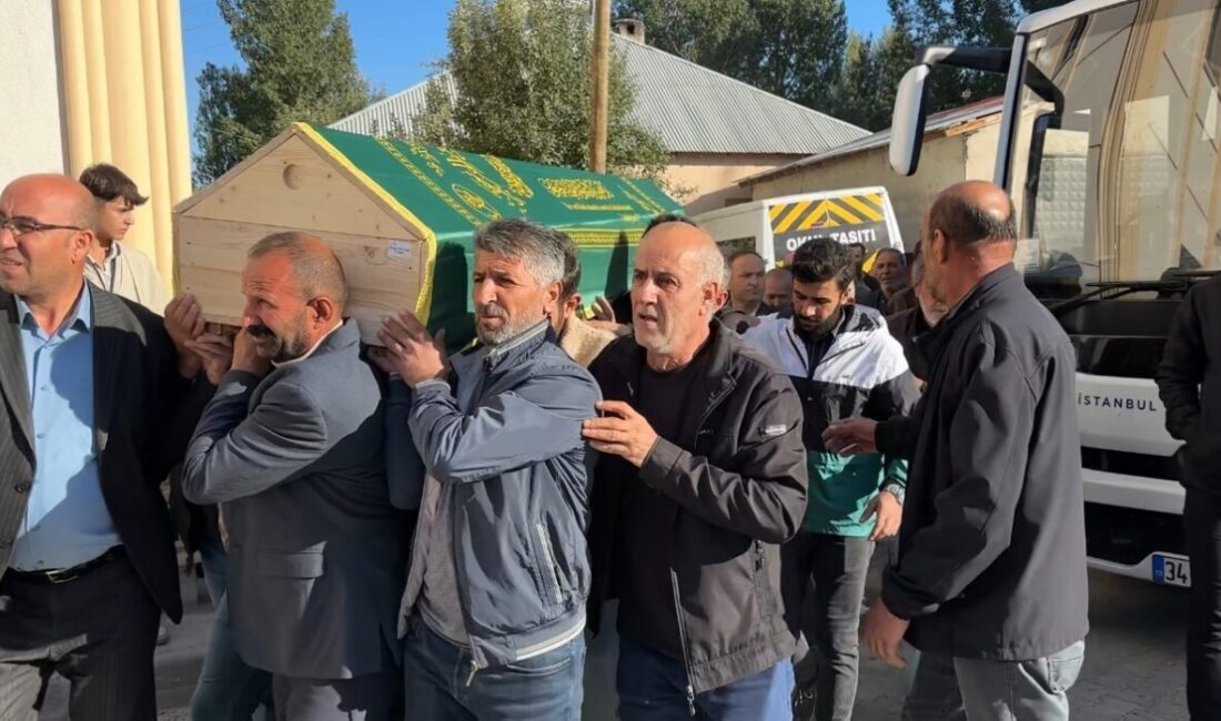 İstanbul’da halı sahada top oynarken kalp krizi geçiren 40 yaşındaki