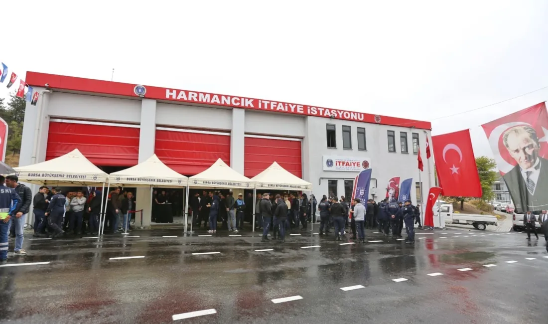 Bursa’da itfaiye teşkilatını ekip ve ekipman destekleriyle sürekli güçlendiren Büyükşehir