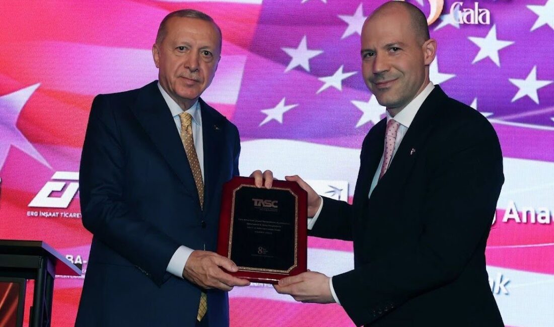 Çolakoğlu Holding Yönetim Kurulu Başkanı ve TEB Holding Yönetim Kurulu