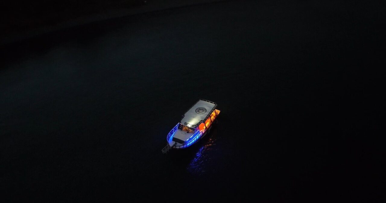 Elazığ’da Hazar Gölü’nde dron operatörü Cihan Şen’in kaydettiği gece görüntüleri