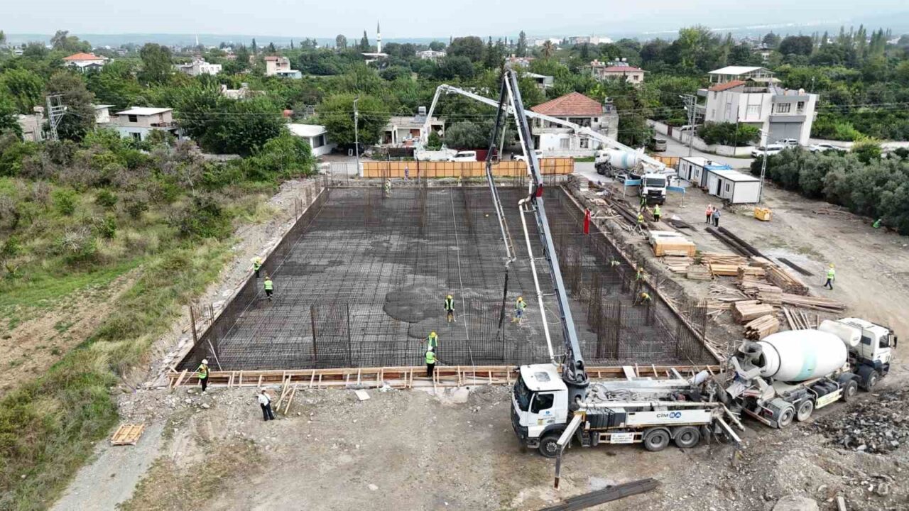 Hatay Büyükşehir Belediyesi, Dörtyol ilçesi Ocaklı Mahallesi’nde çok amaçlı salon