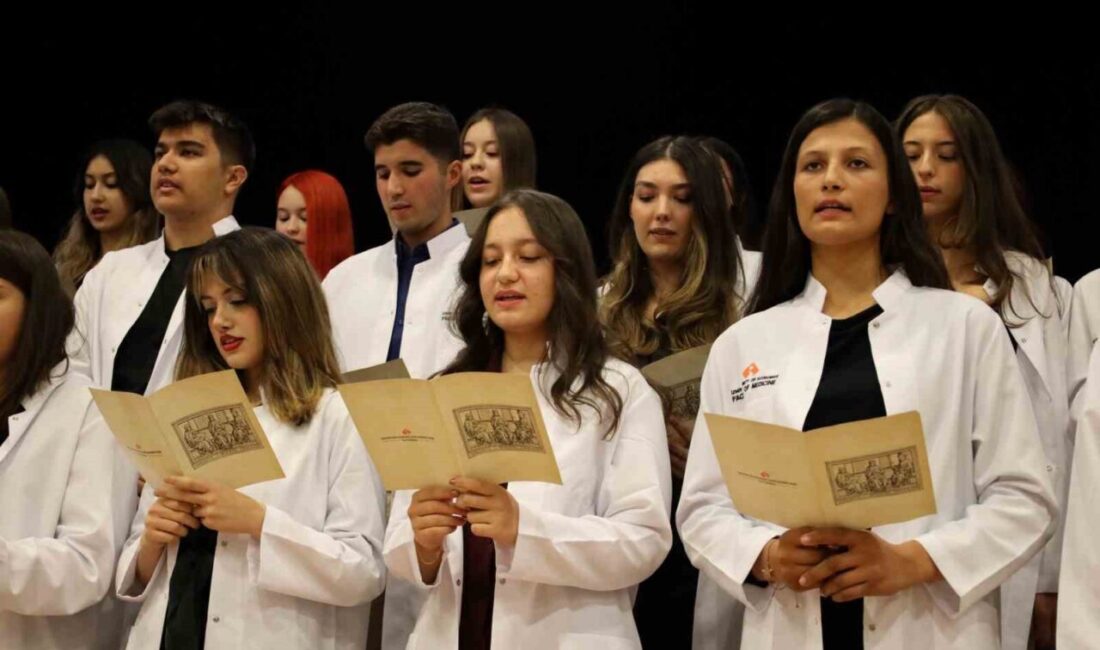 İzmir Ekonomi Üniversitesi (İEÜ) Tıp Fakültesi’nde bu yıl eğitime başlayan