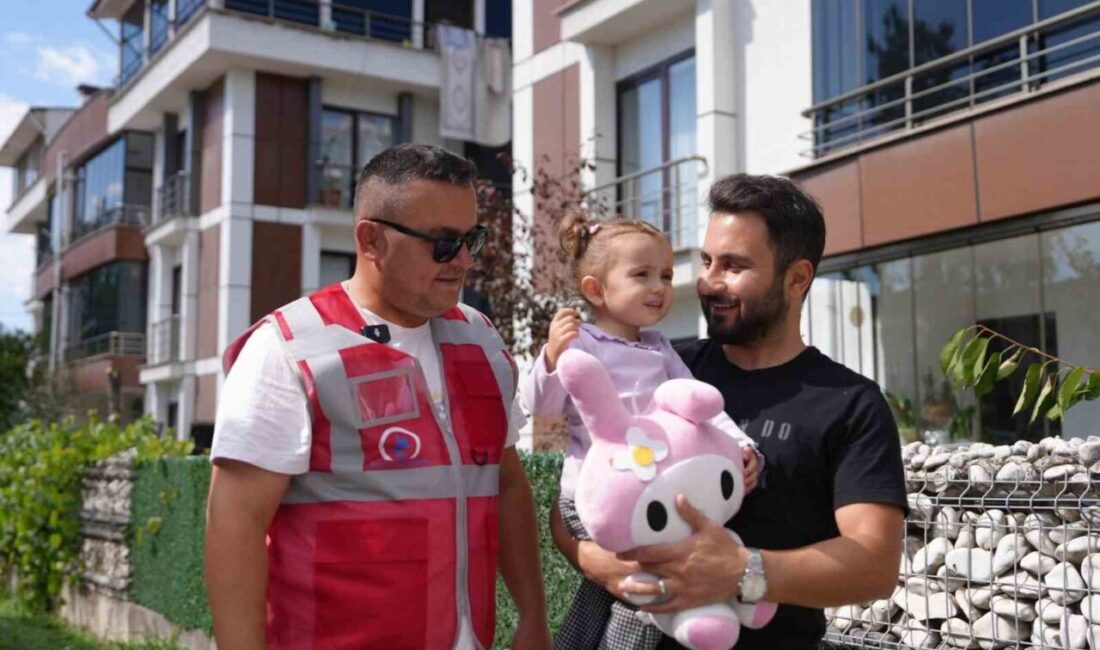 DÜZCE (İHA) – Düzce’de her gün evinin balkonundan kendilerini heyecanla