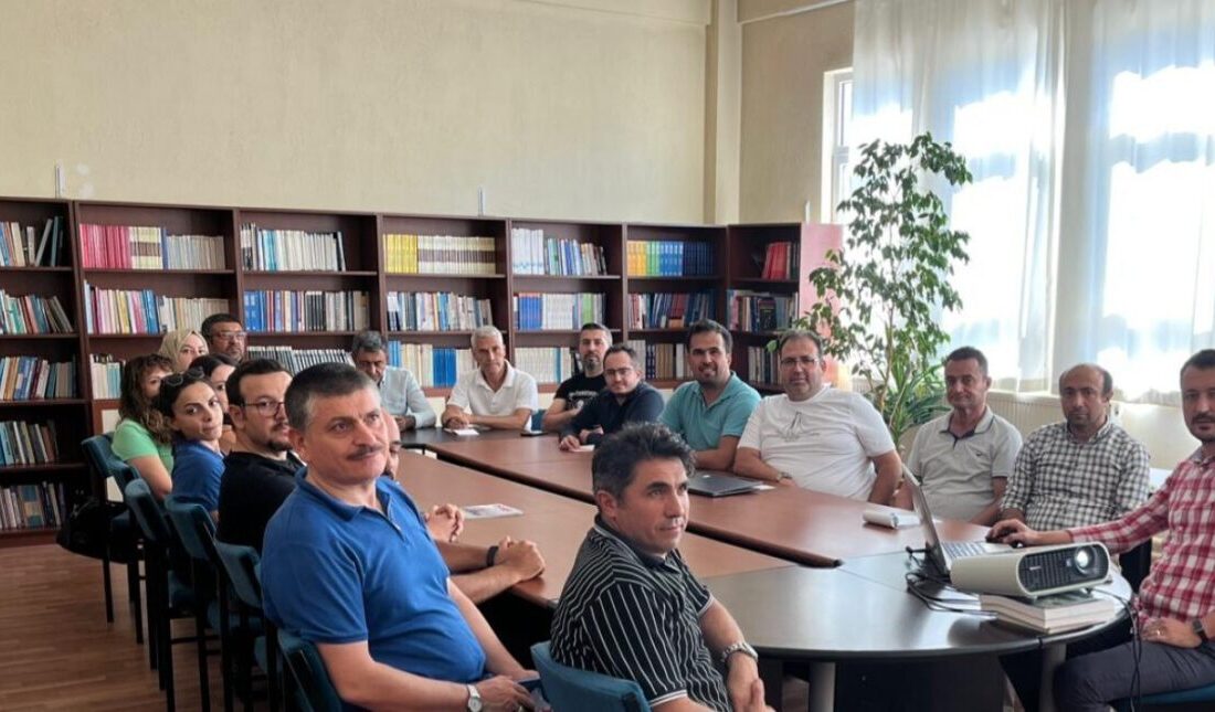 Kütahya Dumlupınar Üniversitesi (DPÜ) Hisarcık Meslek Yüksekokulunda Birim Kalite Komisyonu