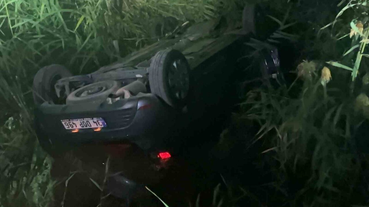 Sakarya’nın Pamukova ilçesinde hızlı trene yetişmek isteyen iki kişi, kullandıkları