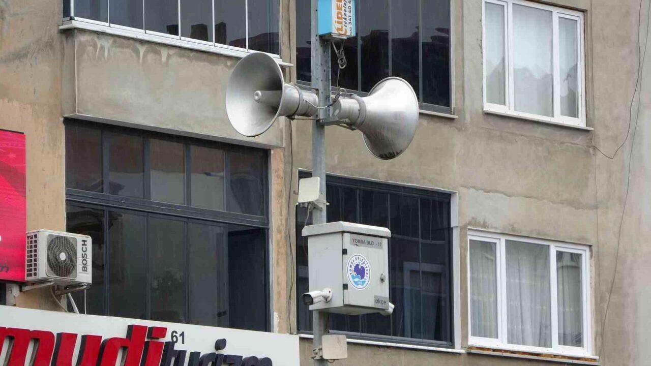 Trabzon’un Yomra ilçesinde cenaze duyuruları artık belediye hoparlörlerinden yapılmayacak. Gürültü