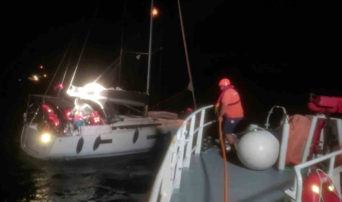 Muğla’nın Fethiye ilçesi açıklarında içinde 8 kişi bulunan ve makine