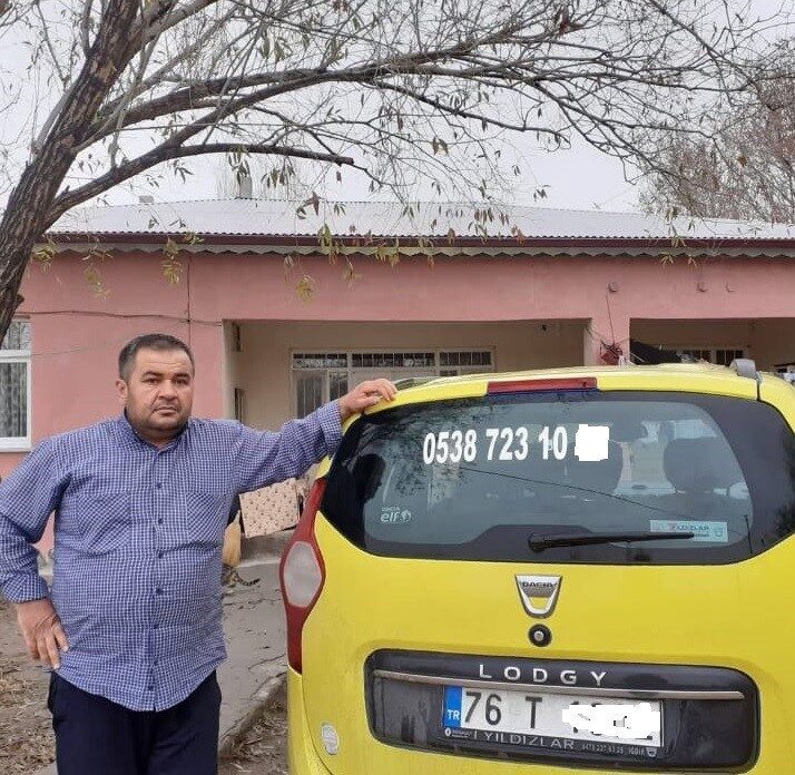 Iğdır’ın Aralık ilçesinden yolcu taşıdıktan sonra dönüşe geçen taksi şoförü,