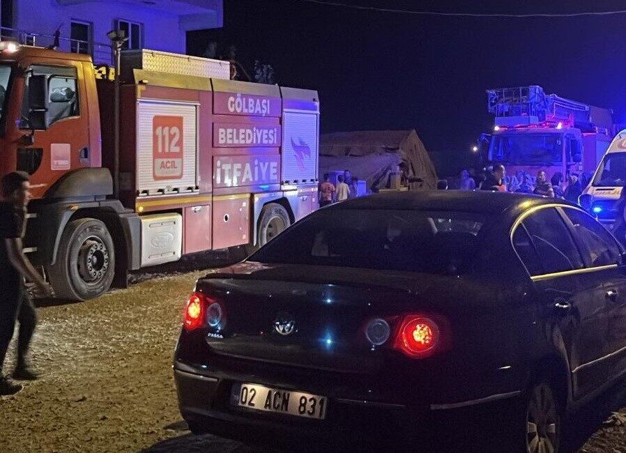 Adıyaman’ın Gölbaşı ilçesinde bir ikamette çıkan yangın korkuttu. Edinilen bilgilere