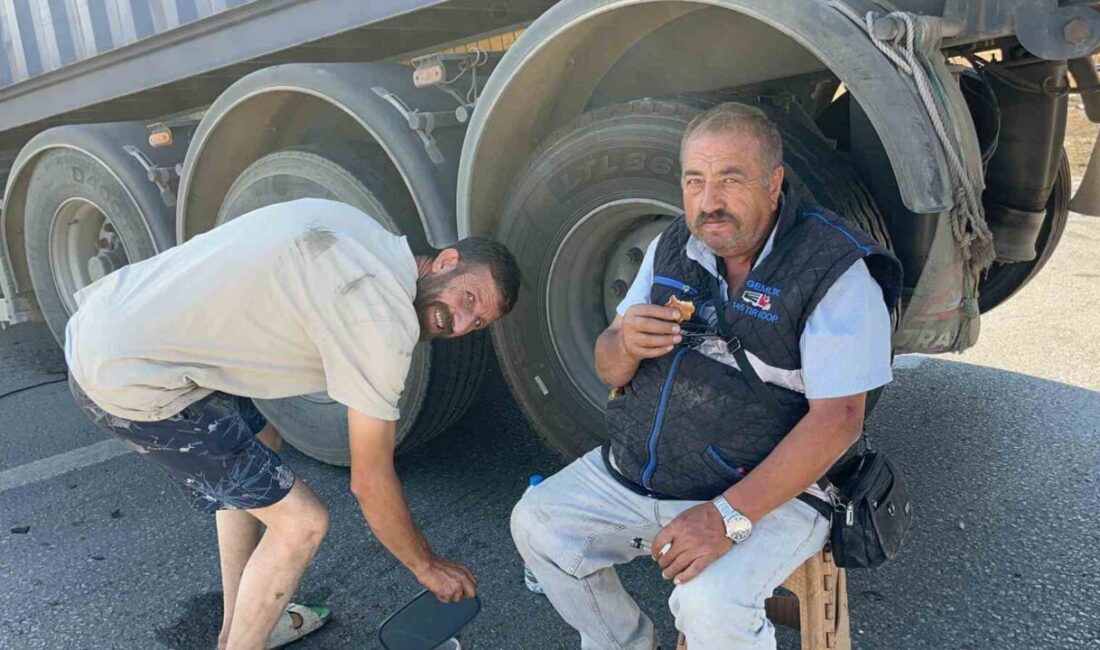 Eskişehir’de iki tırın çarpışması sonucu ezilen kabinden ufak sıyrıklarla çıkan