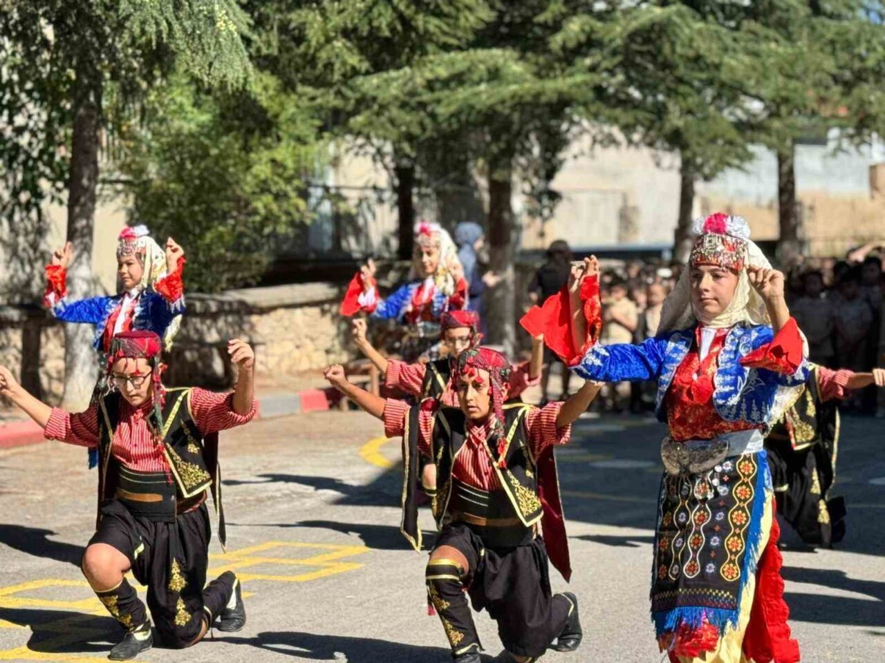 Afyonkarahisar’ın Bolvadin ilçesinde İlköğretim Haftası Kocatepe İlkokulu’nda düzenlenen programla kutlandı.