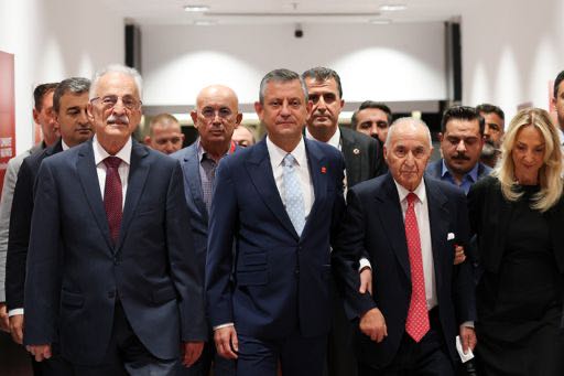 Cumhuriyet Halk Partisi Lideri Özgür Özel, partisinin 102’nci Kuruluş Yıldönümü