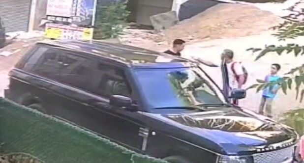 Kocaeli’nin Gebze ilçesinde cip sürücüsünün, çocuklarının gözü önünde bir babaya