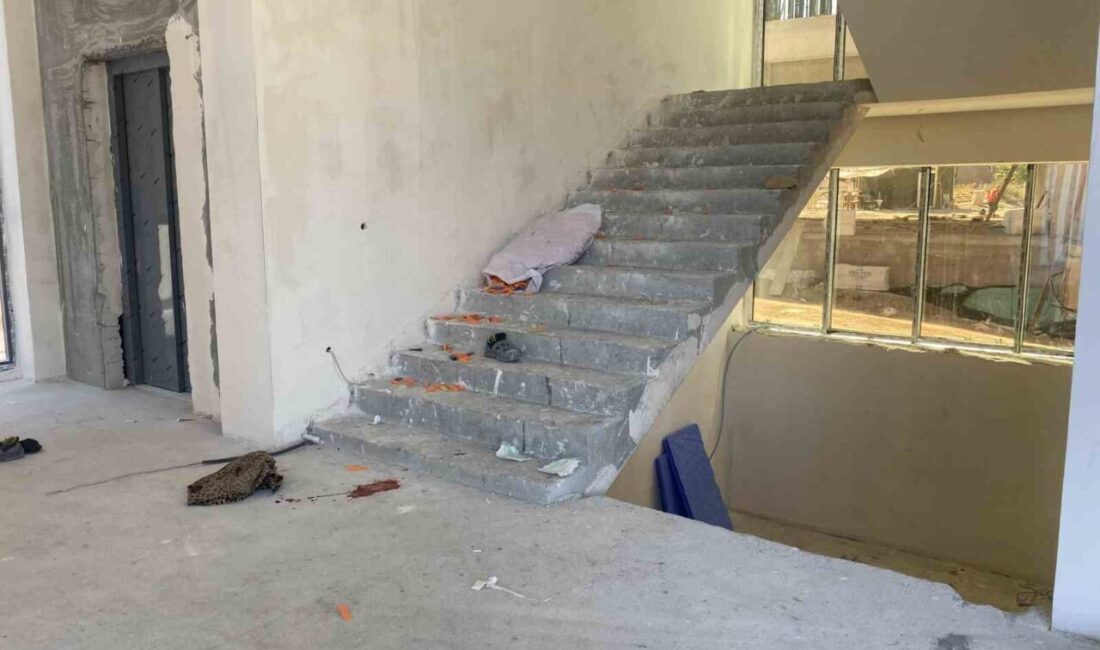 Eskişehir’de inşaatın içerisinde çuval taşırken merdivenlerden yuvarlanıp kafasını beton zemine