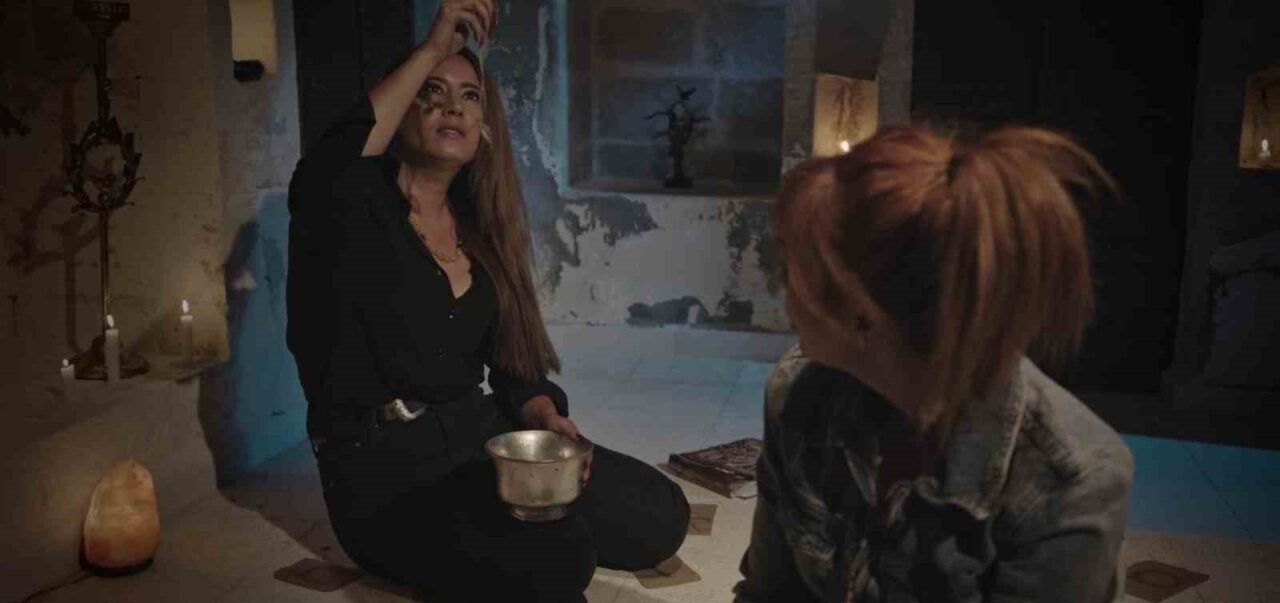 Türkiye’nin ilk kadın yarış spikeri olan ve intiharı ile ülkeyi