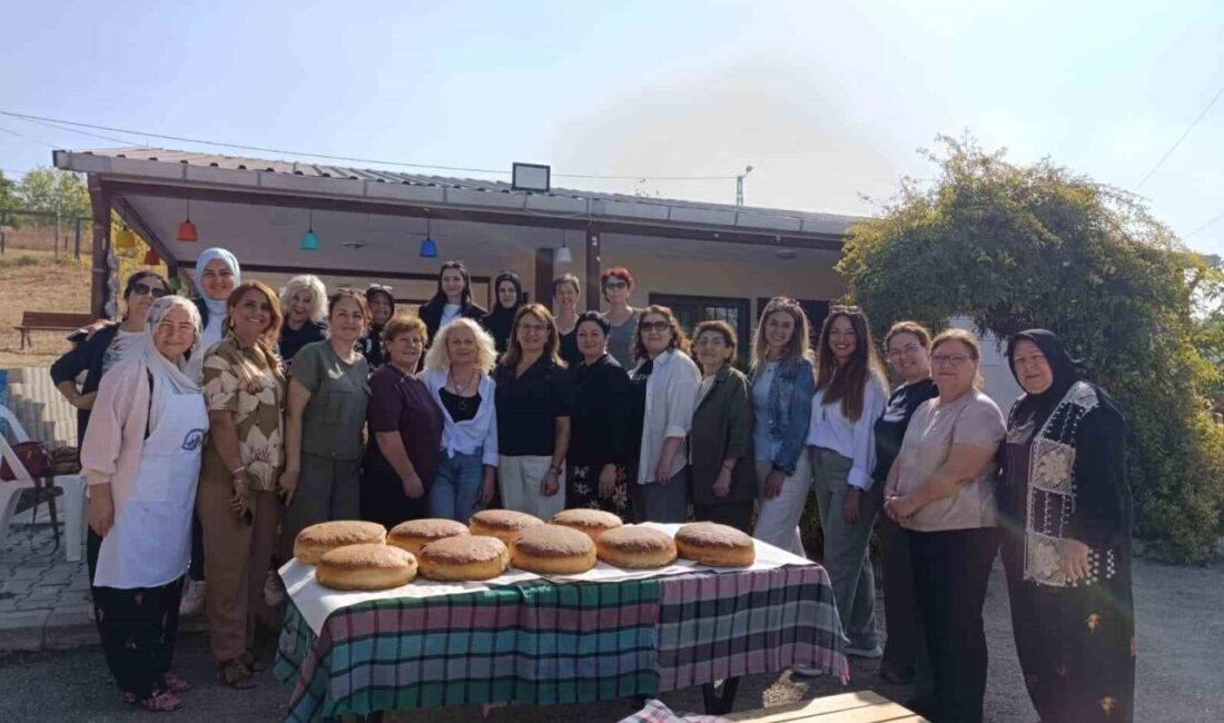 Nilüfer Belediyesi’nin düzenlediği “Kırsal-Kent Buluşması”nda bir araya gelen kadınlar, İrfaniye