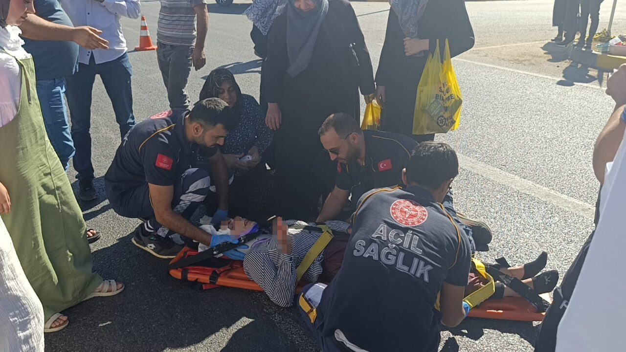 Gaziantep’in İslahiye ilçesinde yolun karşısına geçmeye çalışırken otomobilin çarptığı yaya