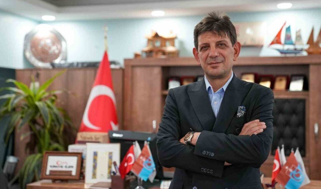 İstanbul Trabzonlular Federasyonu Başkanı İsmail Turgut Öksüz, milli kaleci Uğurcan