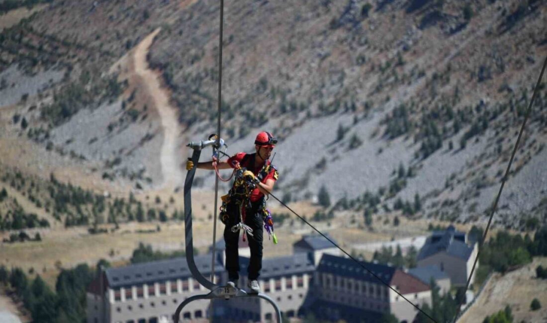 Isparta Davraz Kayak Merkezi’nde gerçekleştirilen tatbikata 26 ilden sivil toplum