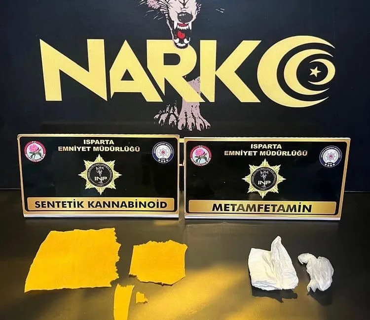 Isparta’da polis ekiplerince düzenlenen operasyonda bir ikamette yapılan aramada sentetik