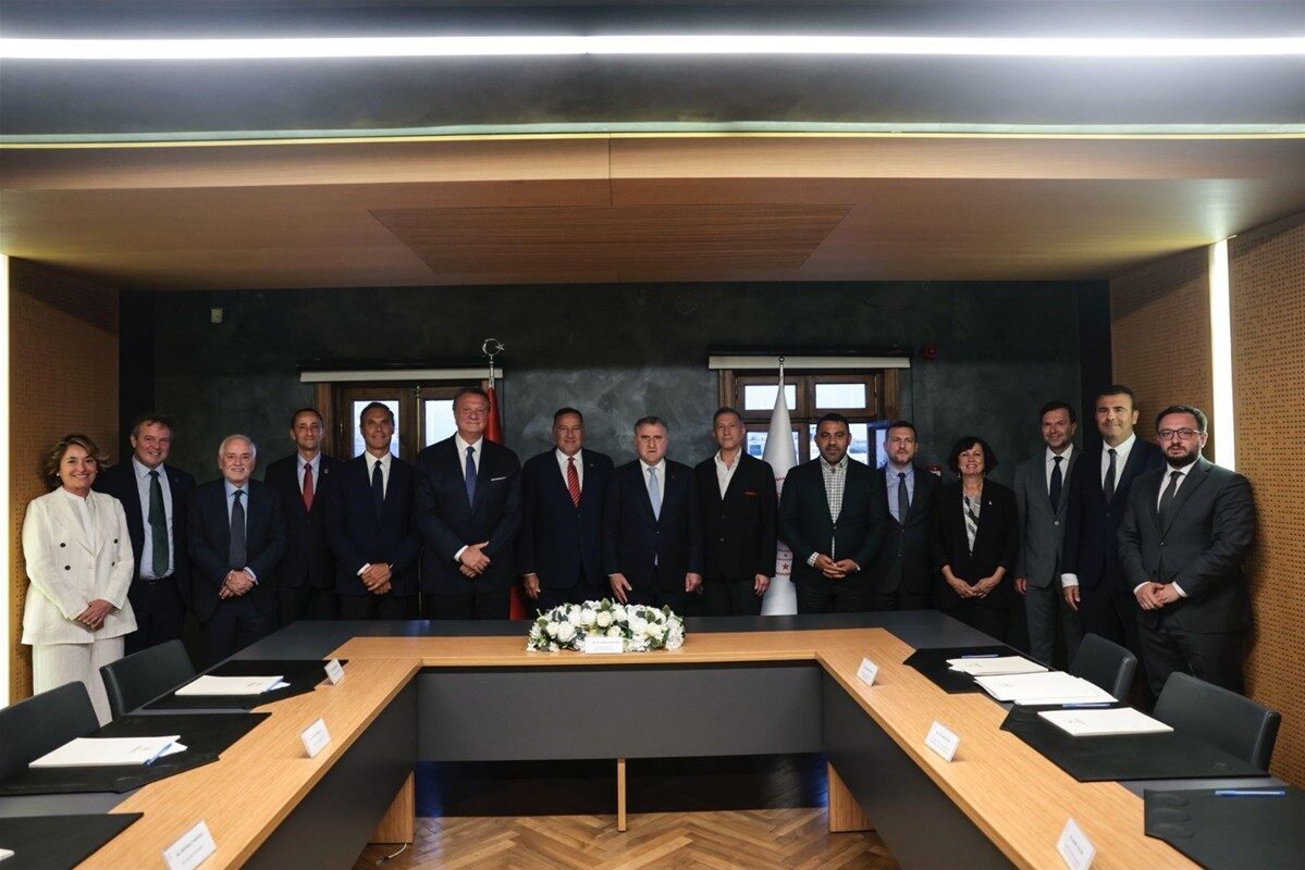 Gençlik ve Spor Bakanı Osman Aşkın Bak, Avrupa Olimpiyat Komiteleri