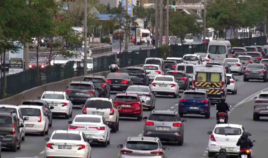 2025-2026 eğitim öğretim döneminin başlamasıyla birlikte İstanbul’da sabahın ilk saatlerinde