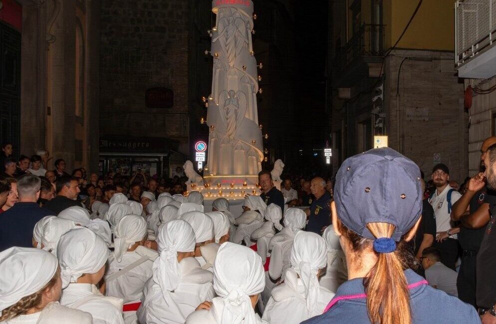 İtalyan polisi, dün İtalya’nın Viterbo kentinde düzenlenen Macchina di Santa