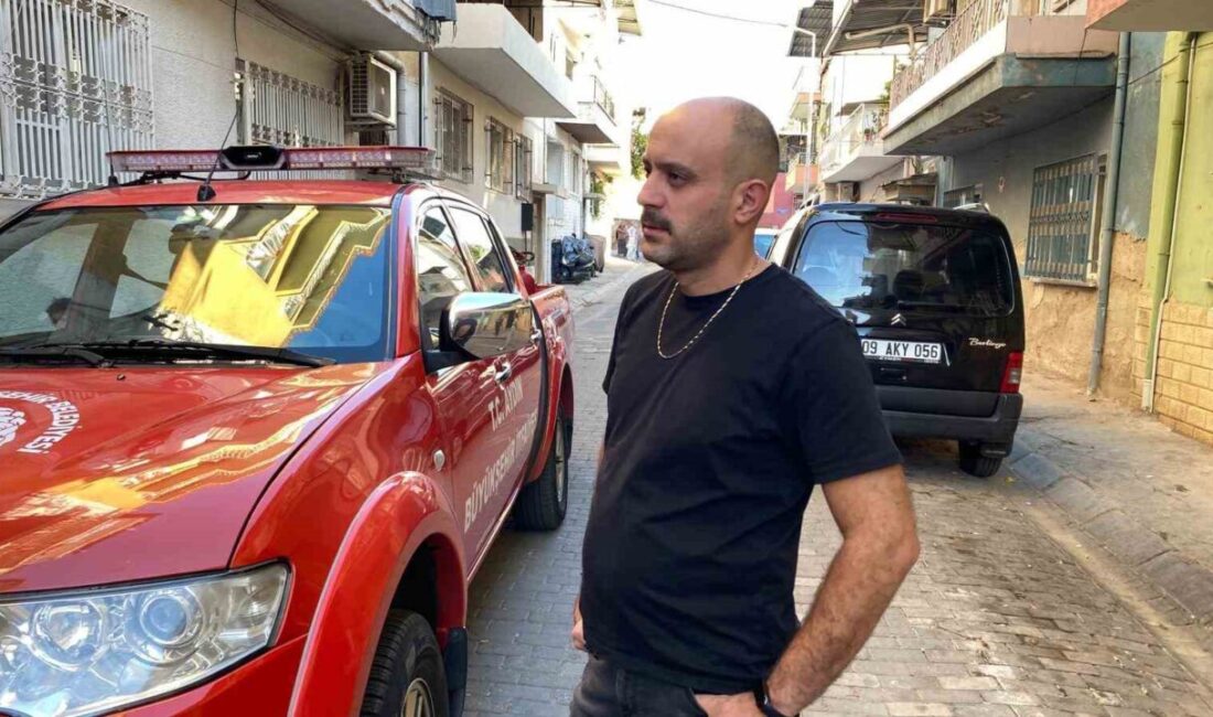 Aydın’ın Efeler ilçesinde meydana gelen yangına meslektaşları gelene kadar izindeki