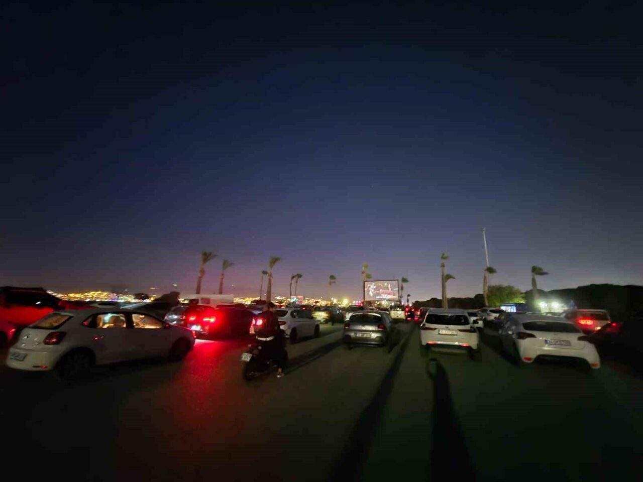 İzmirli sinemaseverler, Yeniden Sinematek Arabada Film Keyfi etkinliği ile yeniden