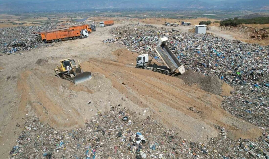 İzmir Büyükşehir Belediyesinin, kentin çöpünü Tire ilçesindeki bir mera alanına