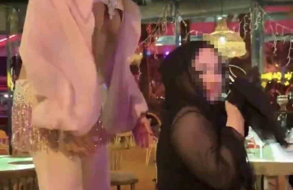 İzmir’de, bir eğlence mekanında çekilen ve sosyal medyada paylaşılan görüntülerle