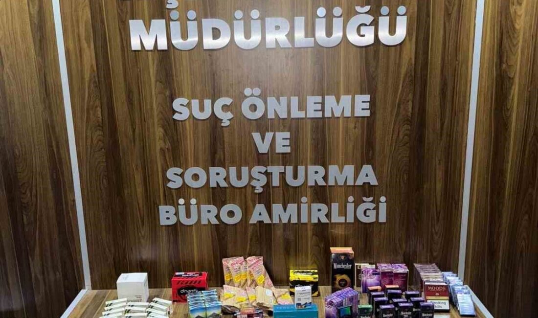 İzmir’in Gaziemir ilçesinde polis ekipleri tarafından bir tekel bayiinde yapılan