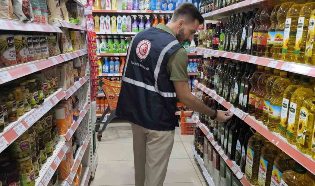 İzmir Ticaret İl Müdürlüğü ekipleri, fahiş fiyat artışlarının önüne geçmek,