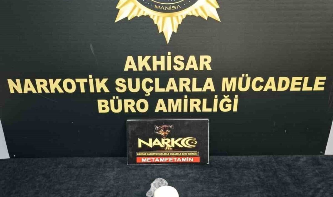 Manisa’nın Akhisar ilçesine İzmir’den uyuşturucu sevkiyatı yapıldığı istihbaratı üzerine harekete