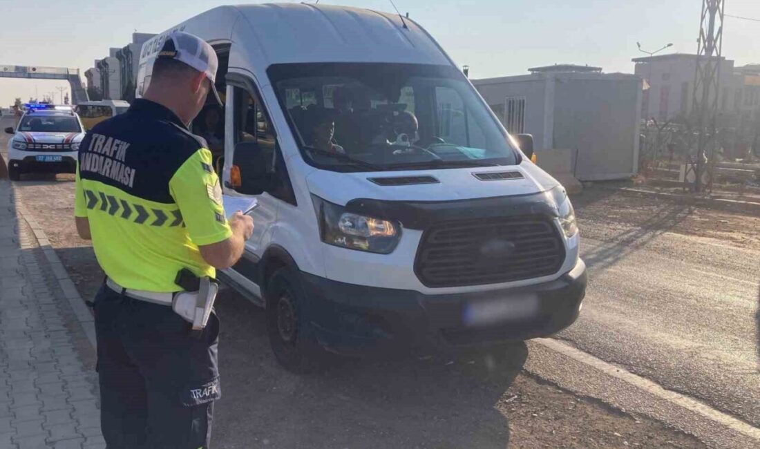 Gaziantep’te jandarma ekipleri, 534 okul önü-çevresi ile servis araçlarına yönelik