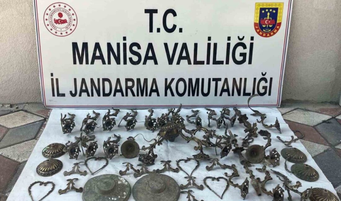 Manisa’nın Soma ilçesinde Soma İlçe Jandarma Komutanlığı ekipleri kaçak kazı