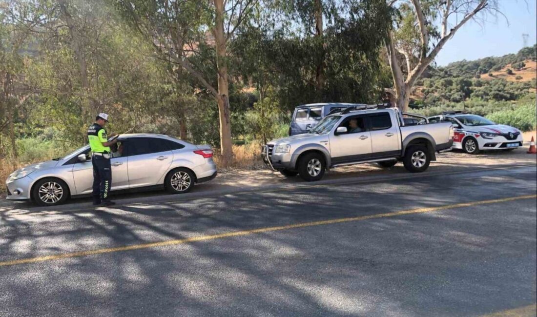 Aydın’ın Köşk ilçesinde jandarma tarafından yapılan yol kontrolünde 134 şahıs
