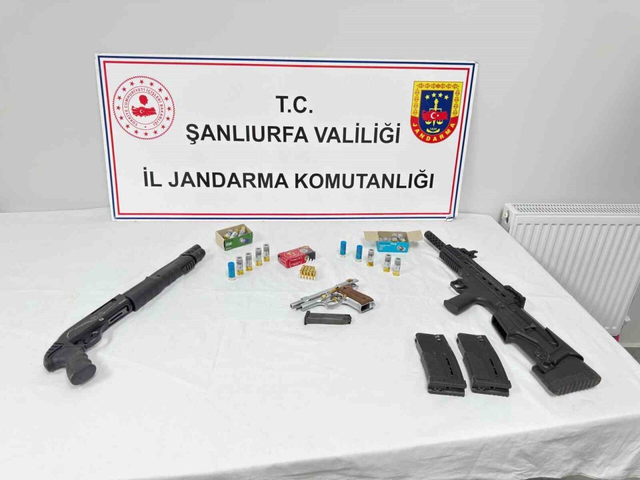 Şanlıurfa’da jandarma ekipleri tarafından yapılan 3 günlük çalışmada uyuşturucu ve